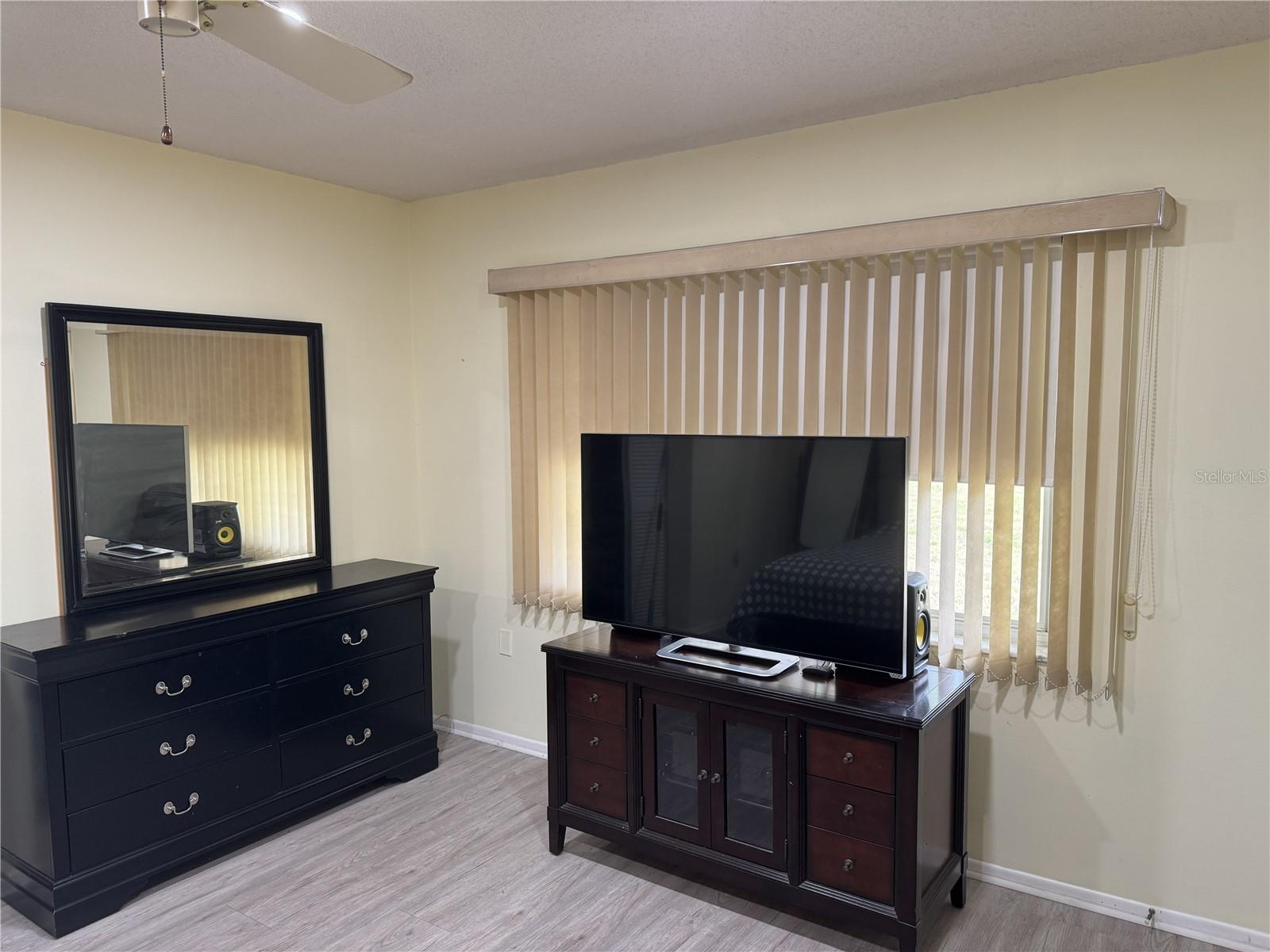 11220 ELDERBERRY DR — photo 33