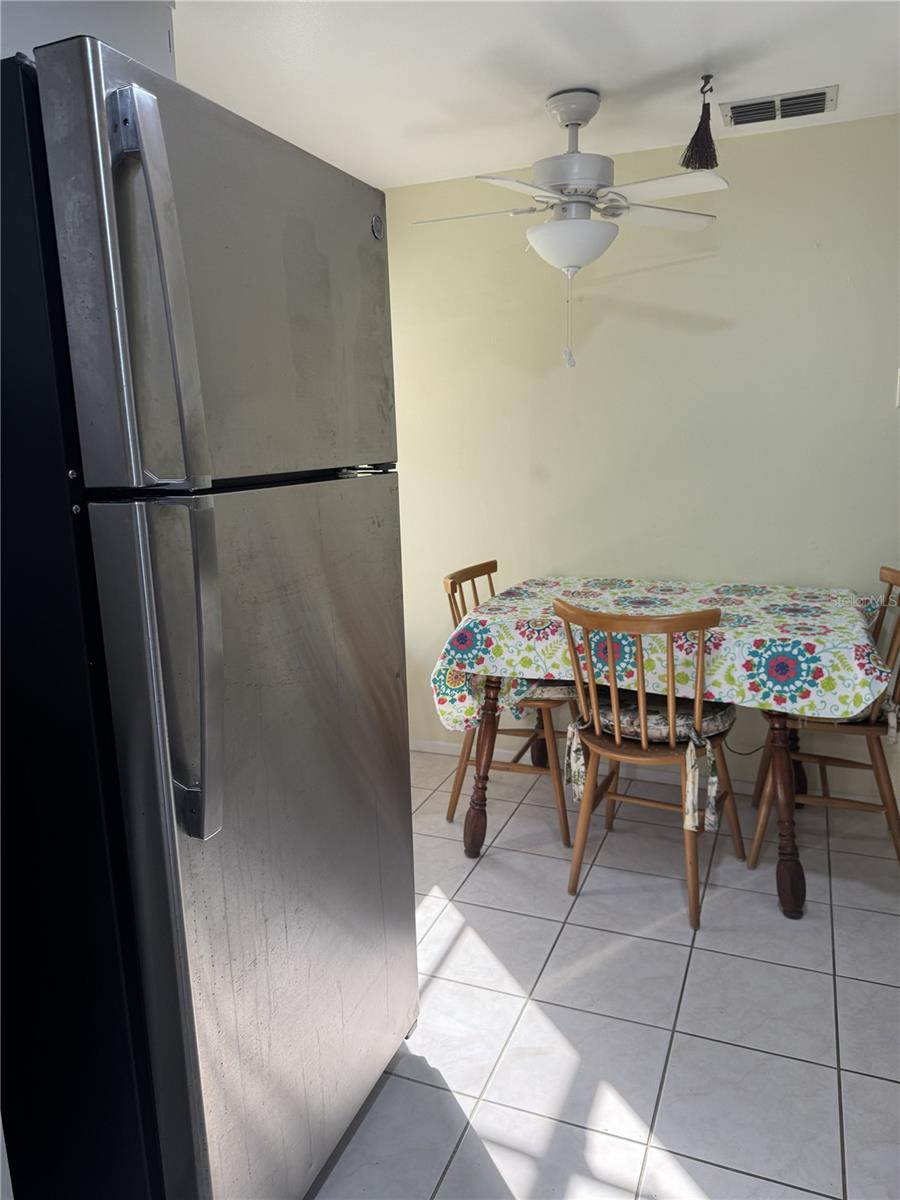 11220 ELDERBERRY DR — photo 28