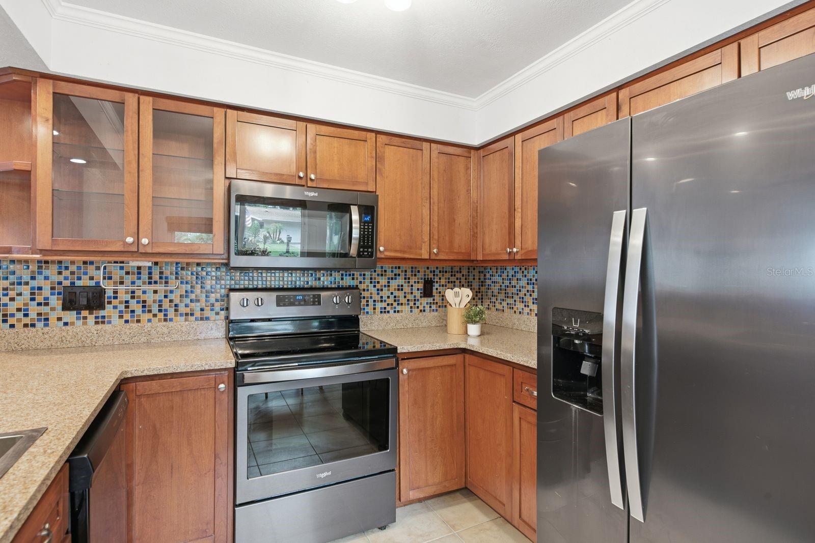 961 LEXINGTON DR — photo 13
