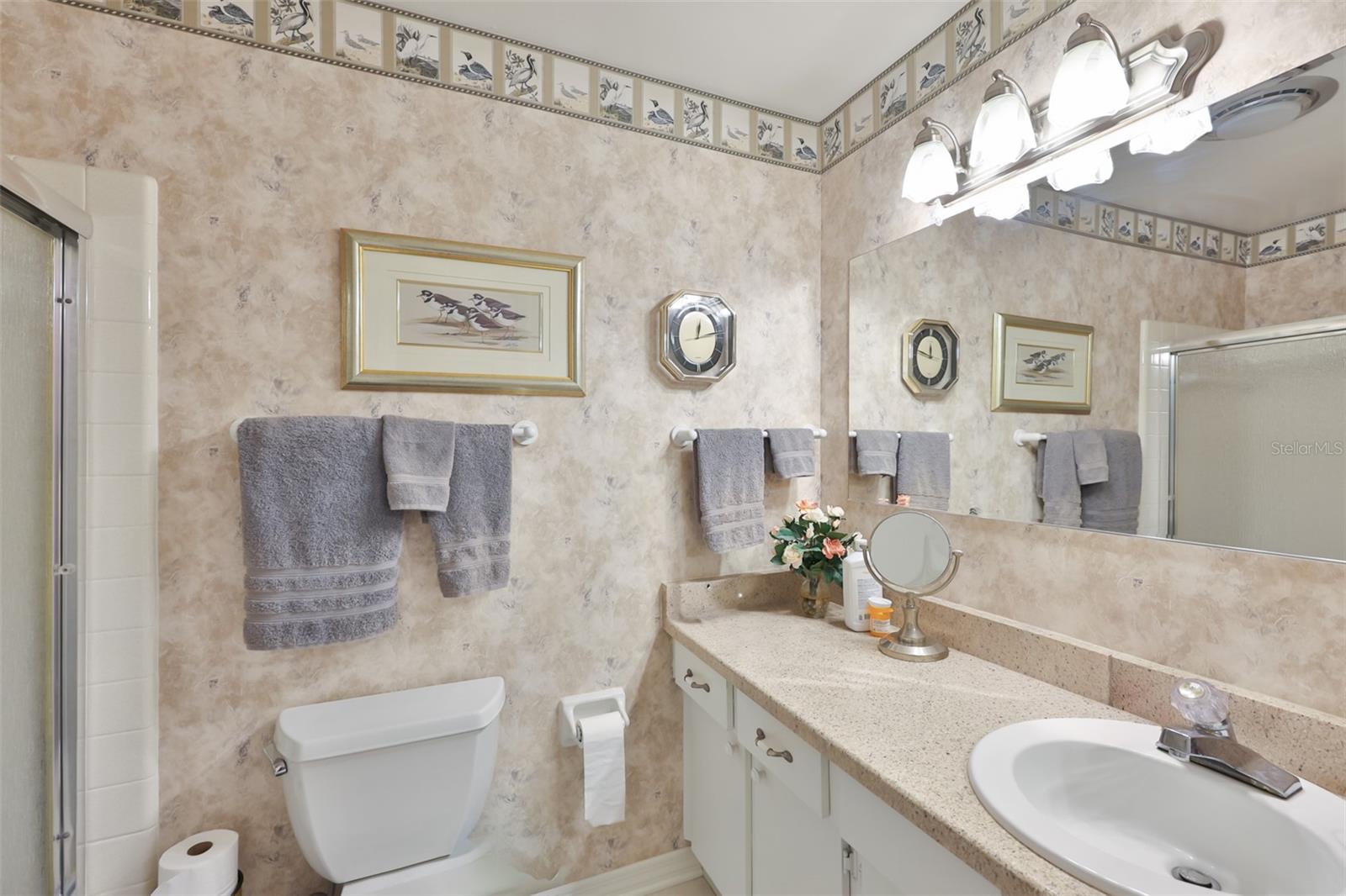 684 ALLEGHENY DR — photo 20