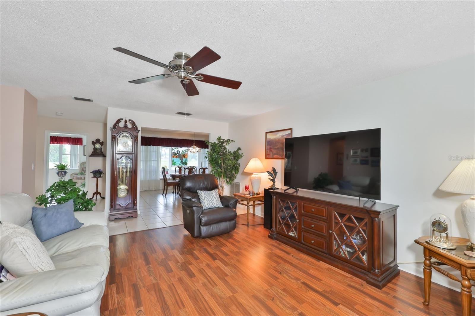 684 ALLEGHENY DR — photo 8