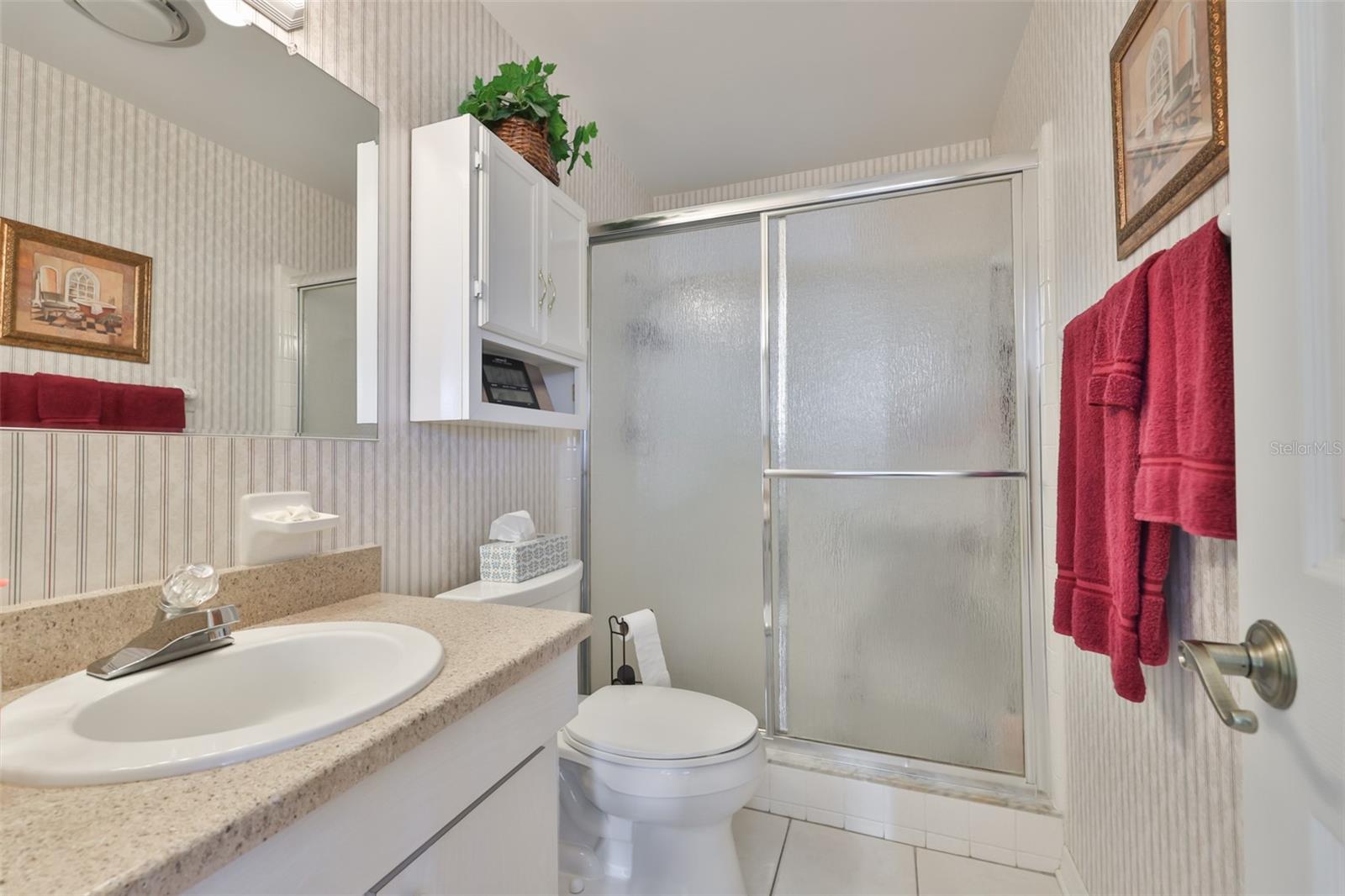 684 ALLEGHENY DR — photo 17