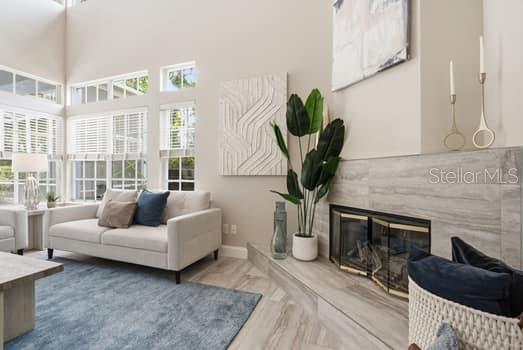 4415 AVENUE CANNES — photo 9