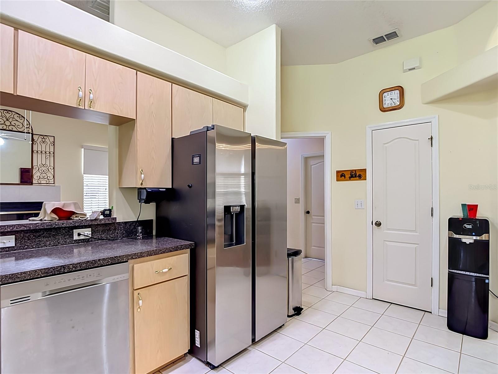 8338 HANDCART RD — photo 42