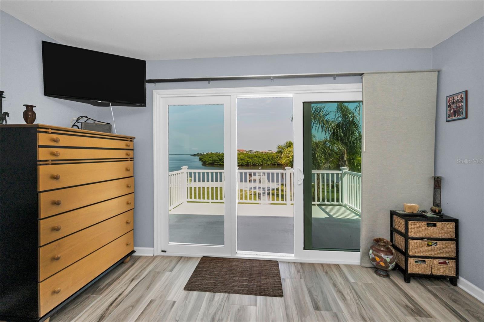 1620 SEA BREEZE DR — photo 58
