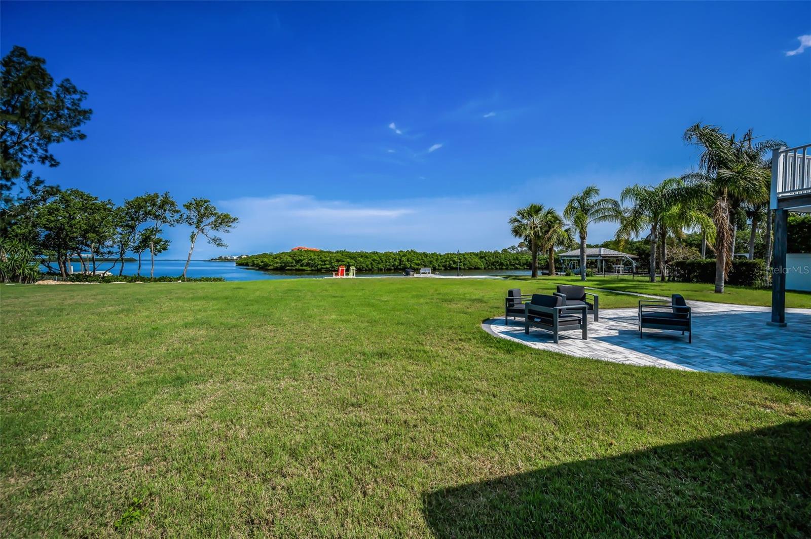 1620 SEA BREEZE DR — photo 73