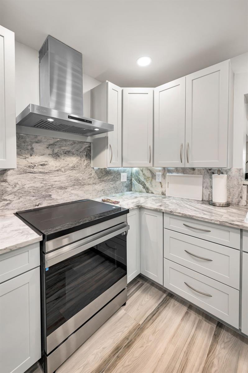 1620 SEA BREEZE DR — photo 21