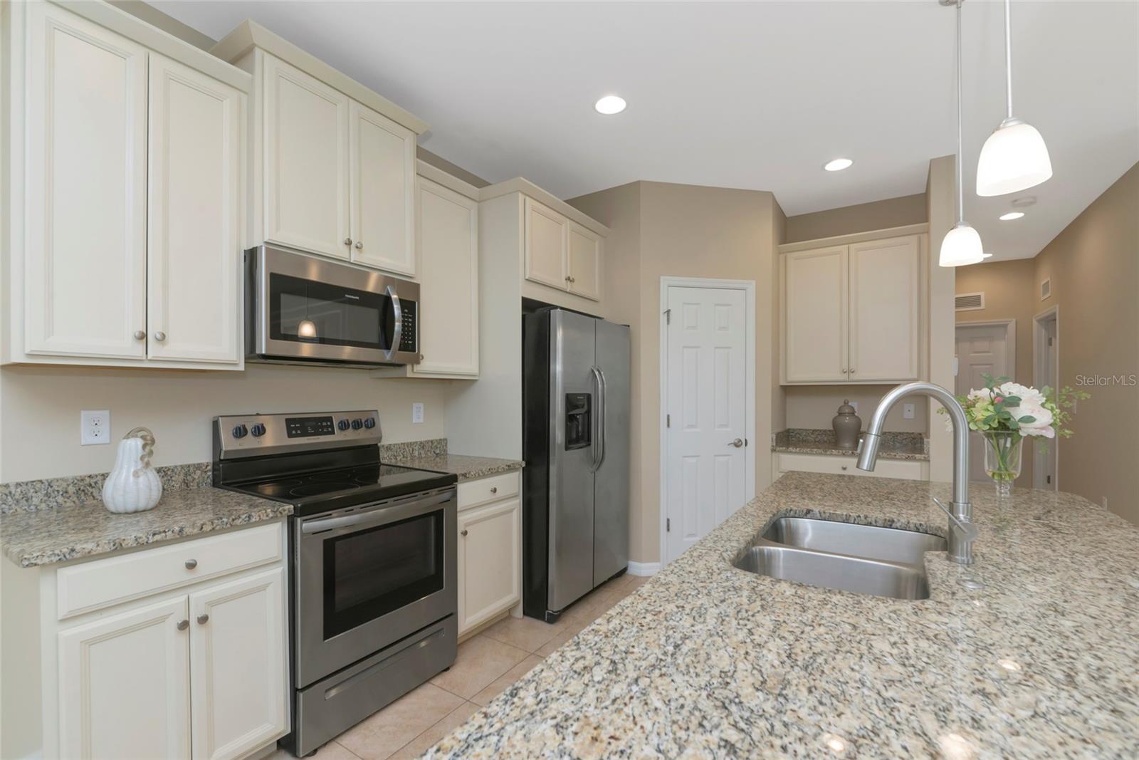 4296 EXPEDITION WAY #104 — photo 16