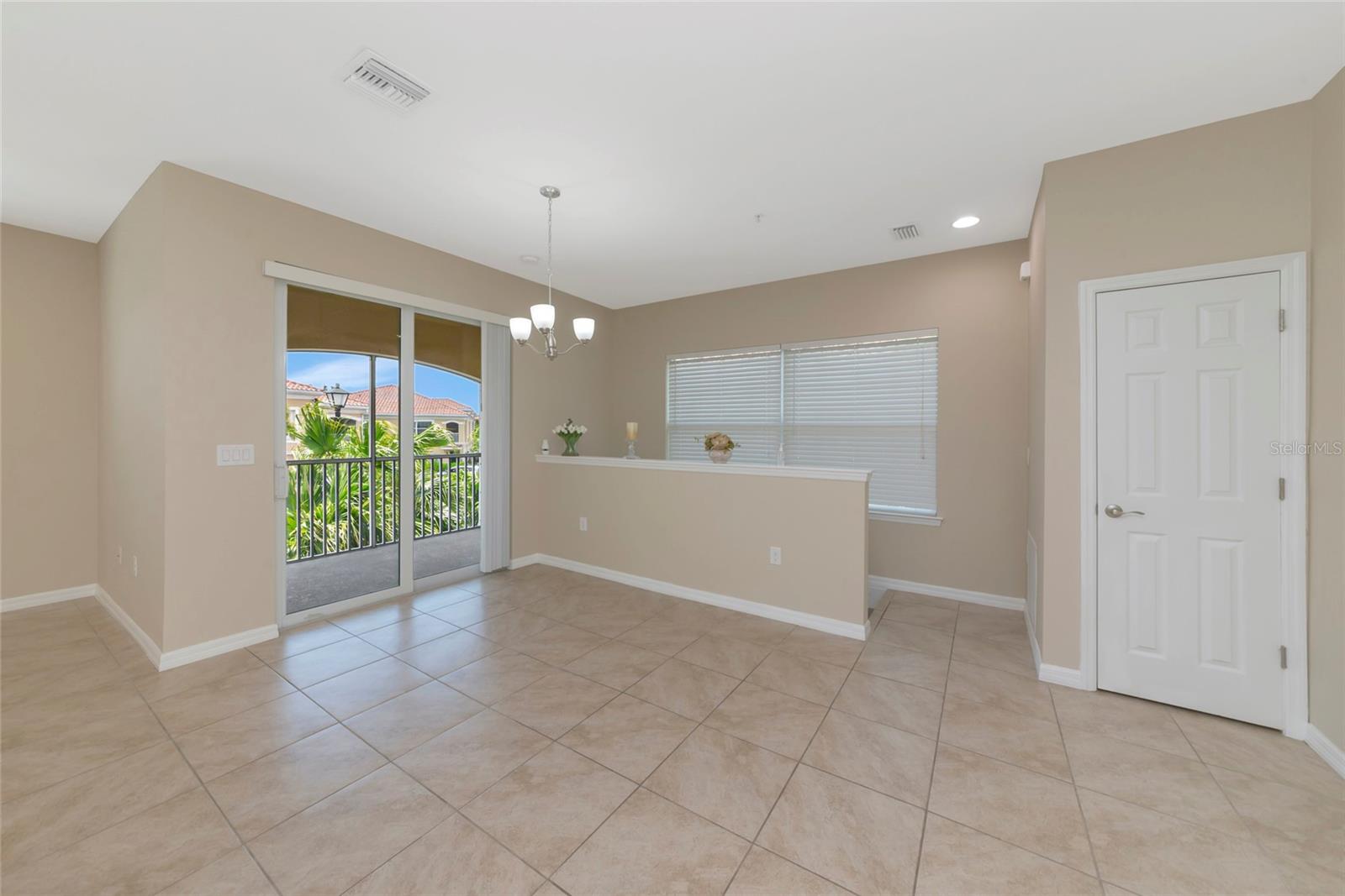 4296 EXPEDITION WAY #104 — photo 4