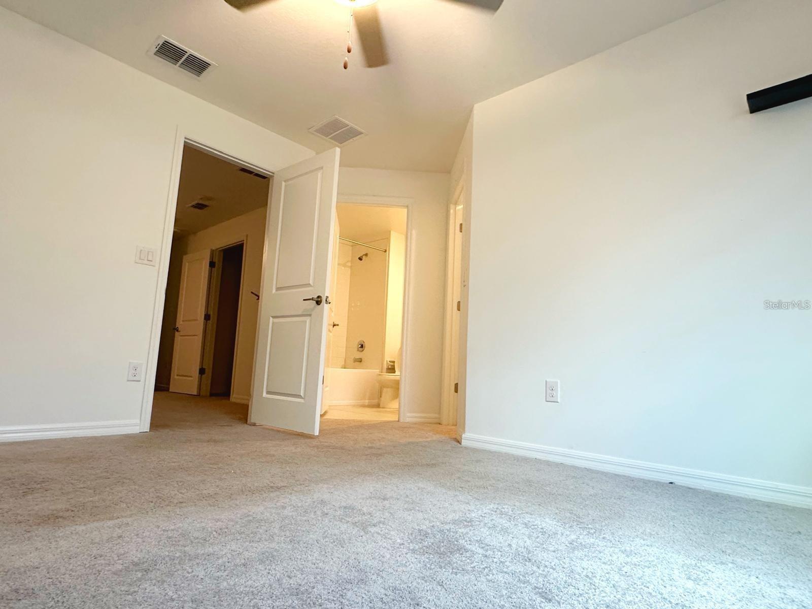 8239 CRESCENT OAKS DR — photo 20