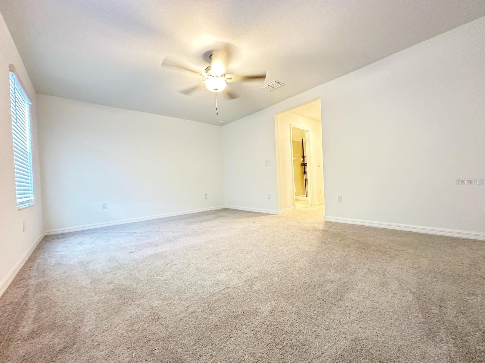 8239 CRESCENT OAKS DR — photo 15