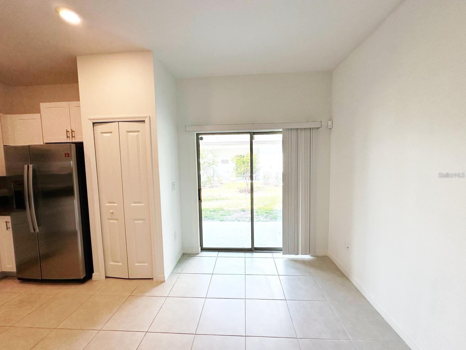 8239 CRESCENT OAKS DR — photo 6