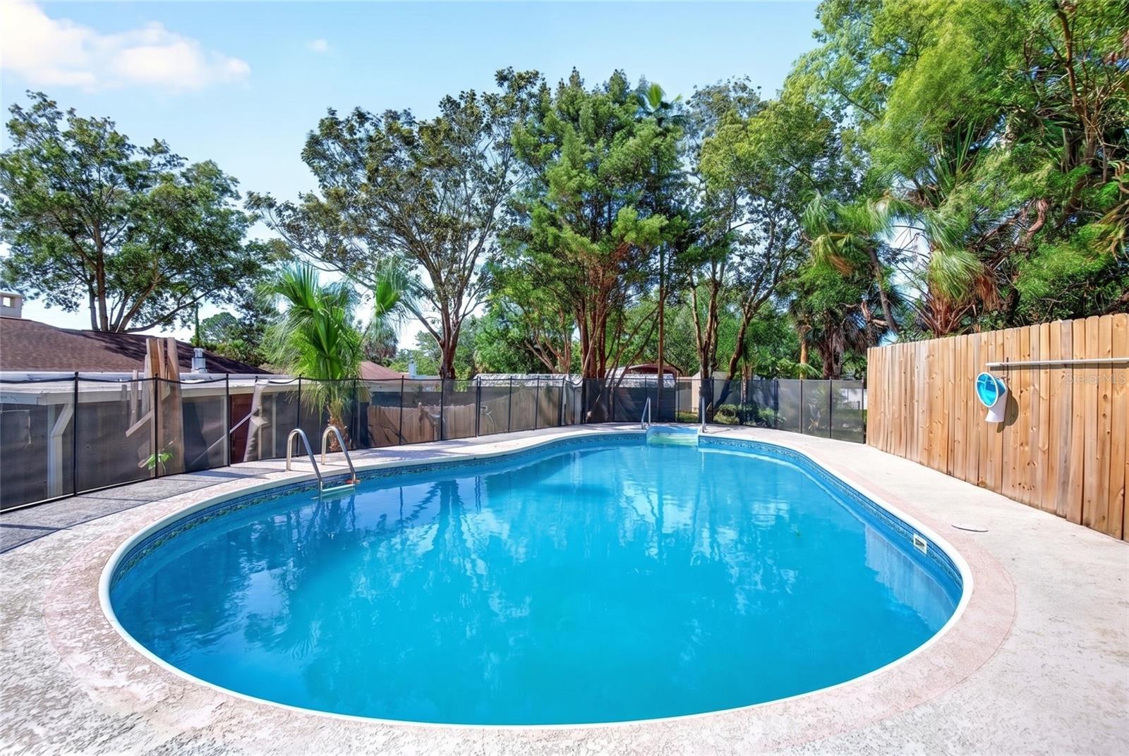 16206 SEA PINES DR — photo 2