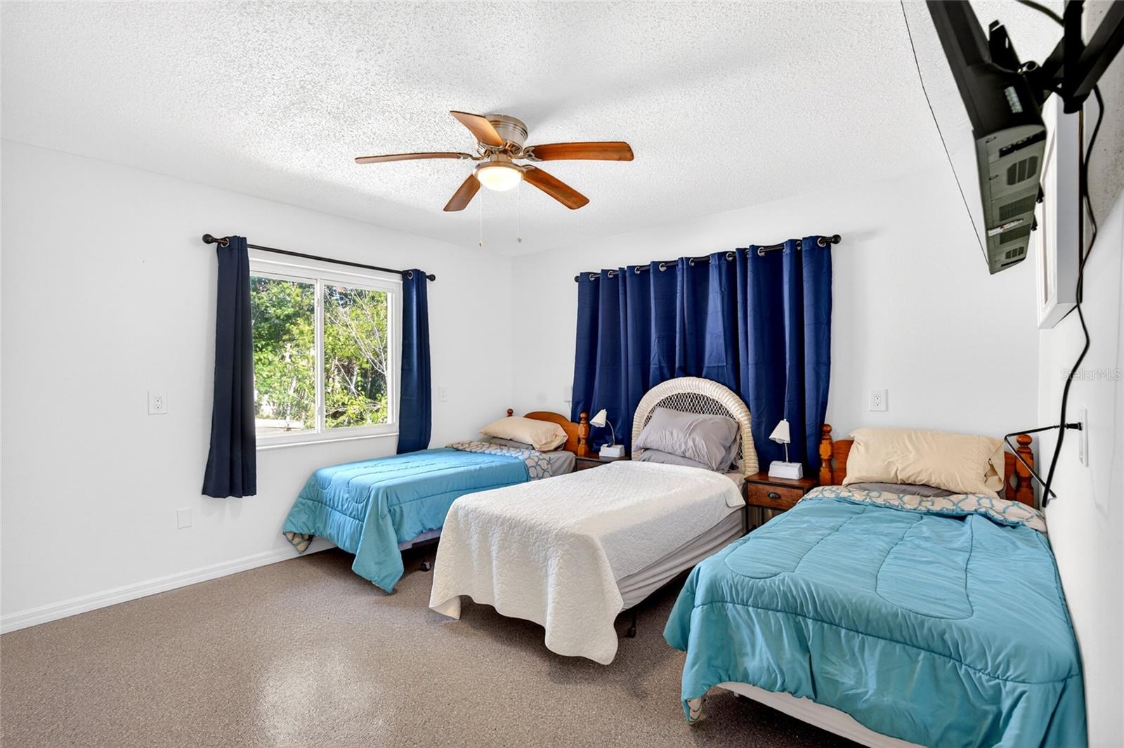 16206 SEA PINES DR — photo 31