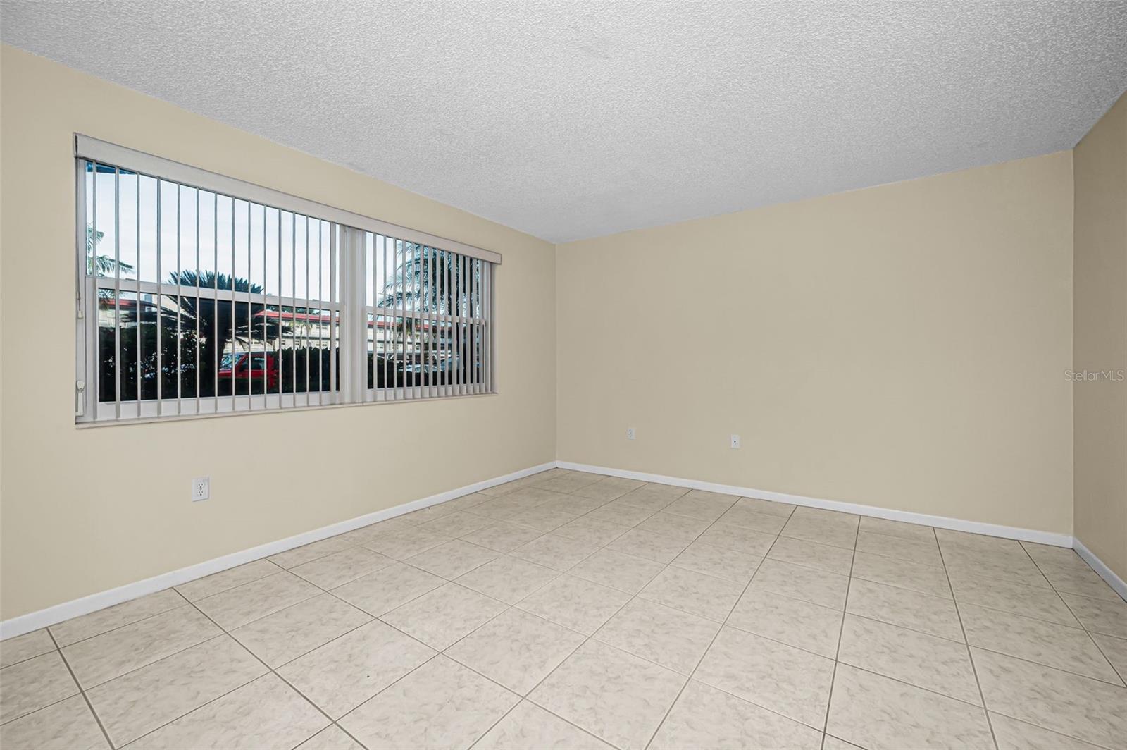 5750 80TH ST N #D101 — photo 4