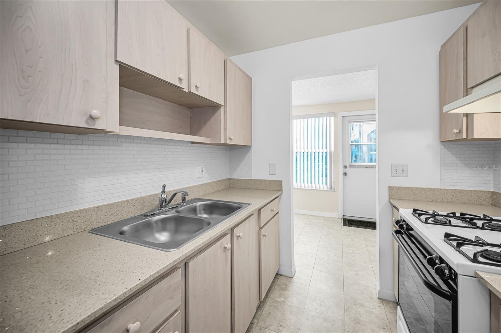 5750 80TH ST N #D101 — photo 11
