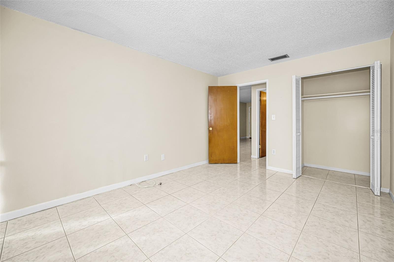 5750 80TH ST N #D101 — photo 19
