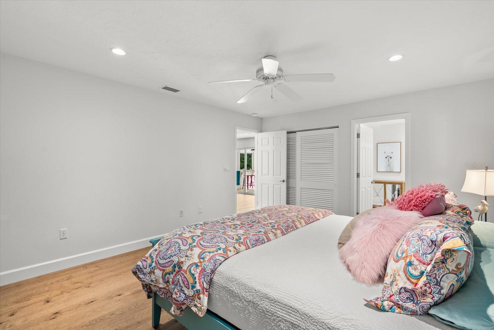 813 IDLEWILD WAY — photo 48