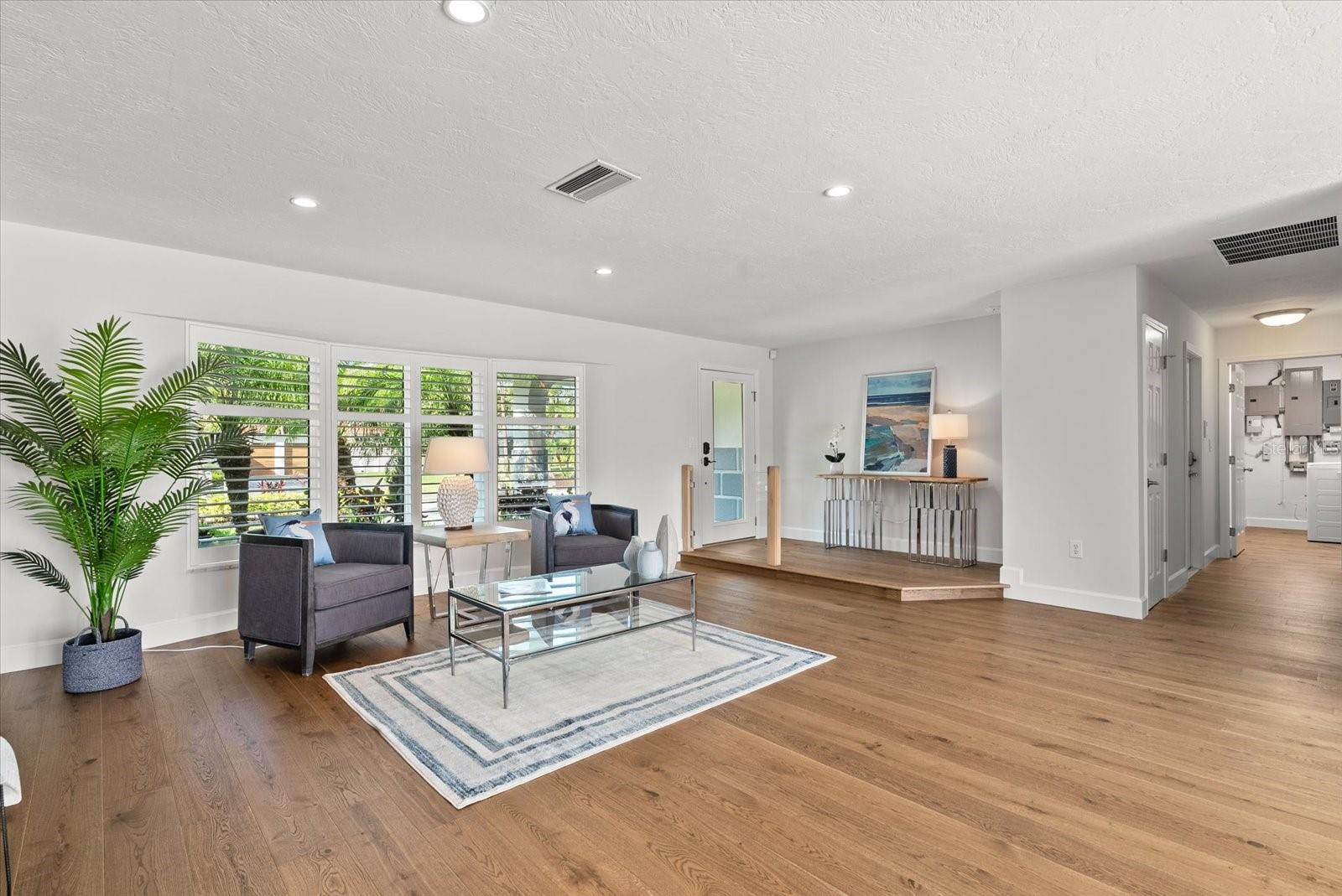 813 IDLEWILD WAY — photo 21