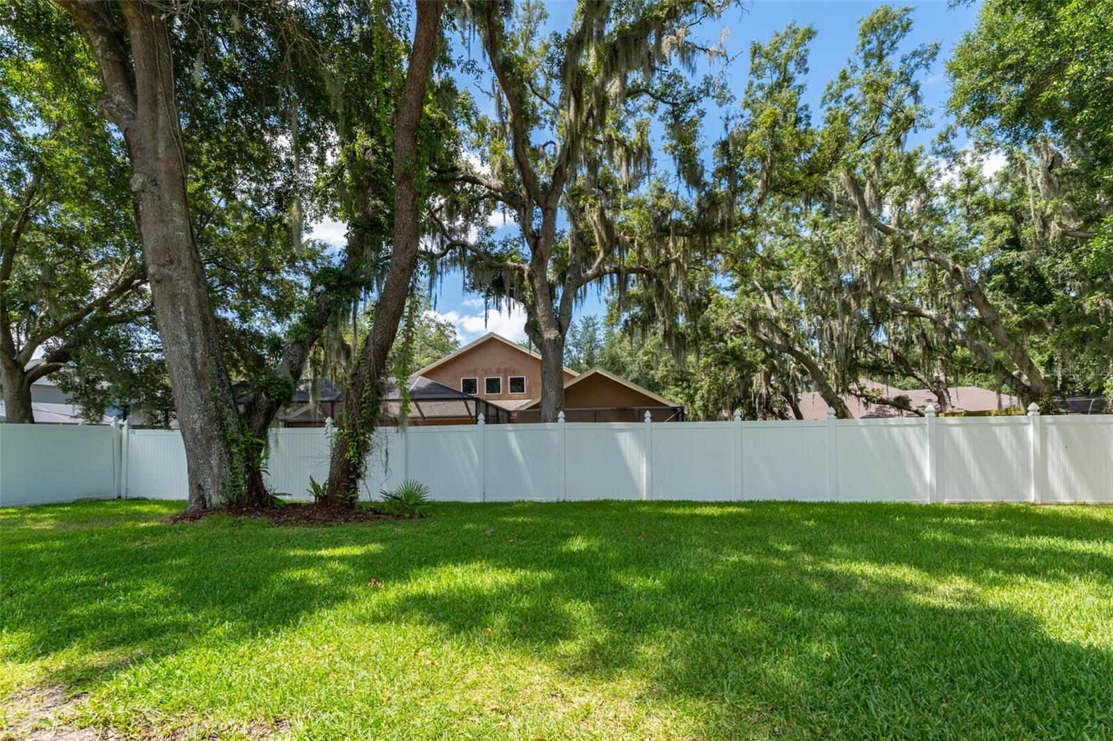 15211 MERLINGLEN PL — photo 6