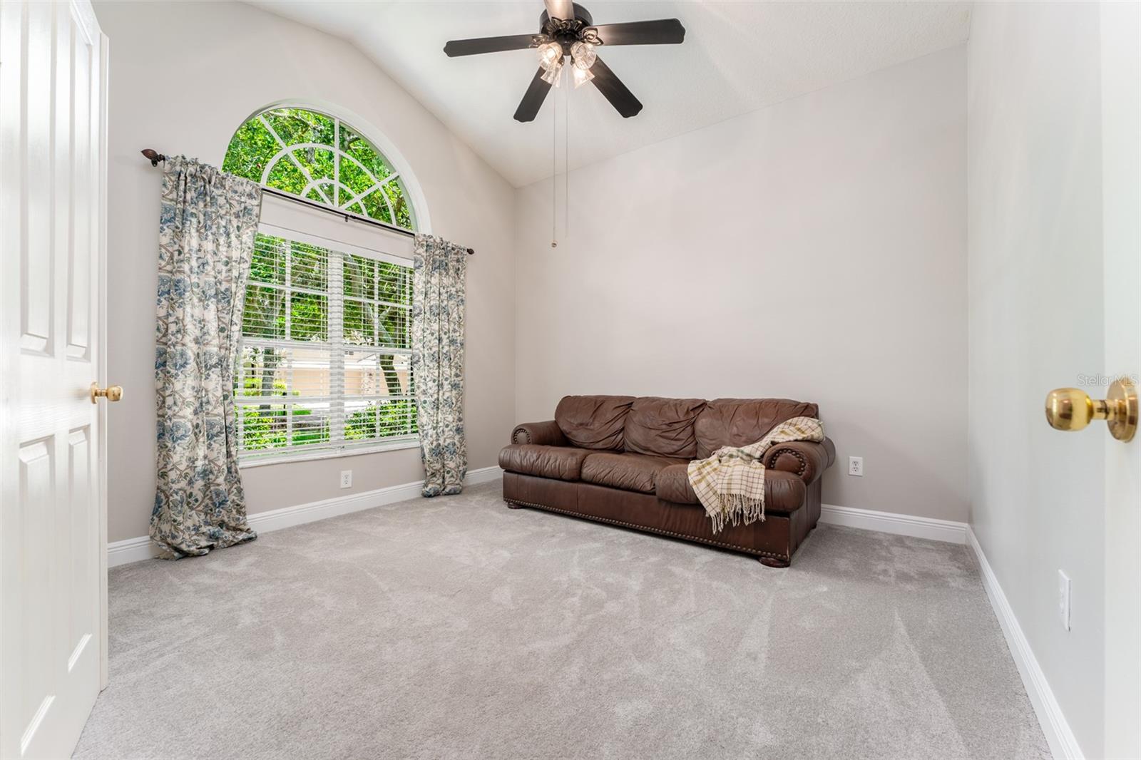 15211 MERLINGLEN PL — photo 11
