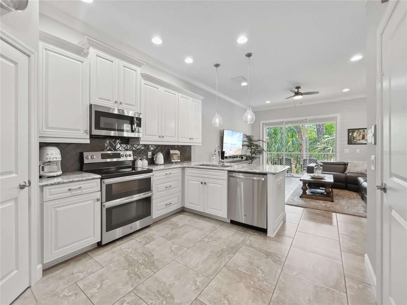 3137 MOORINGS DR S — photo 8