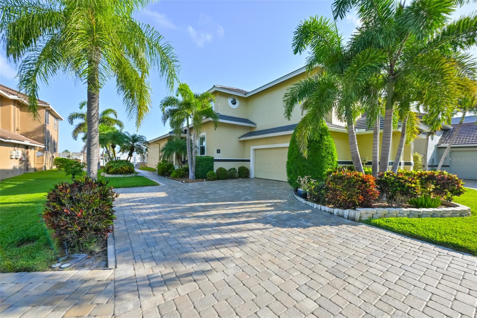 831 SYMPHONY ISLES BLVD — photo 9