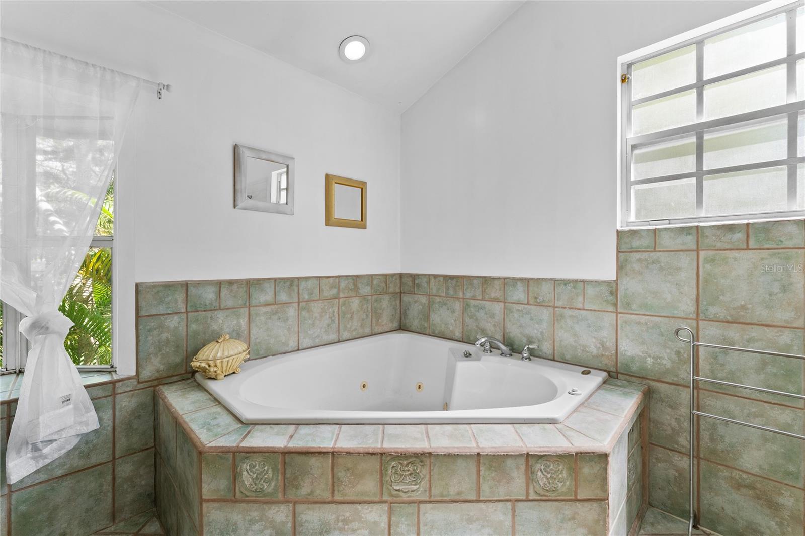 515 CRYSTAL BEACH AVE — photo 24