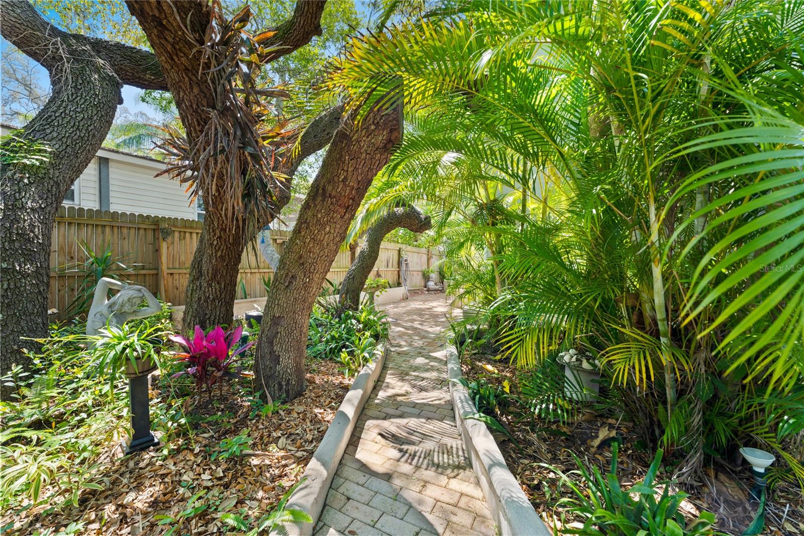 515 CRYSTAL BEACH AVE — photo 43
