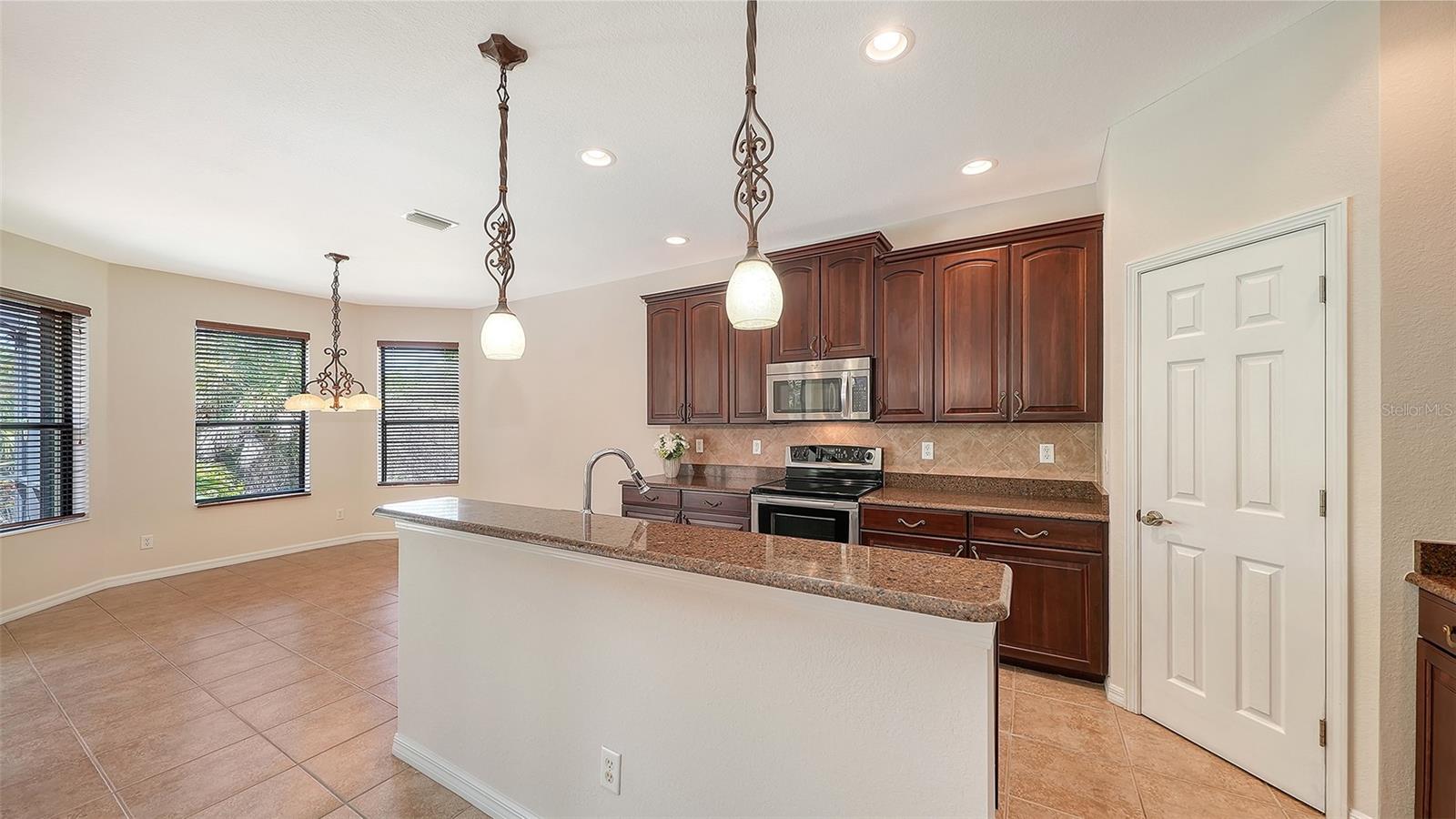 20541 CAPELLO DR — photo 14