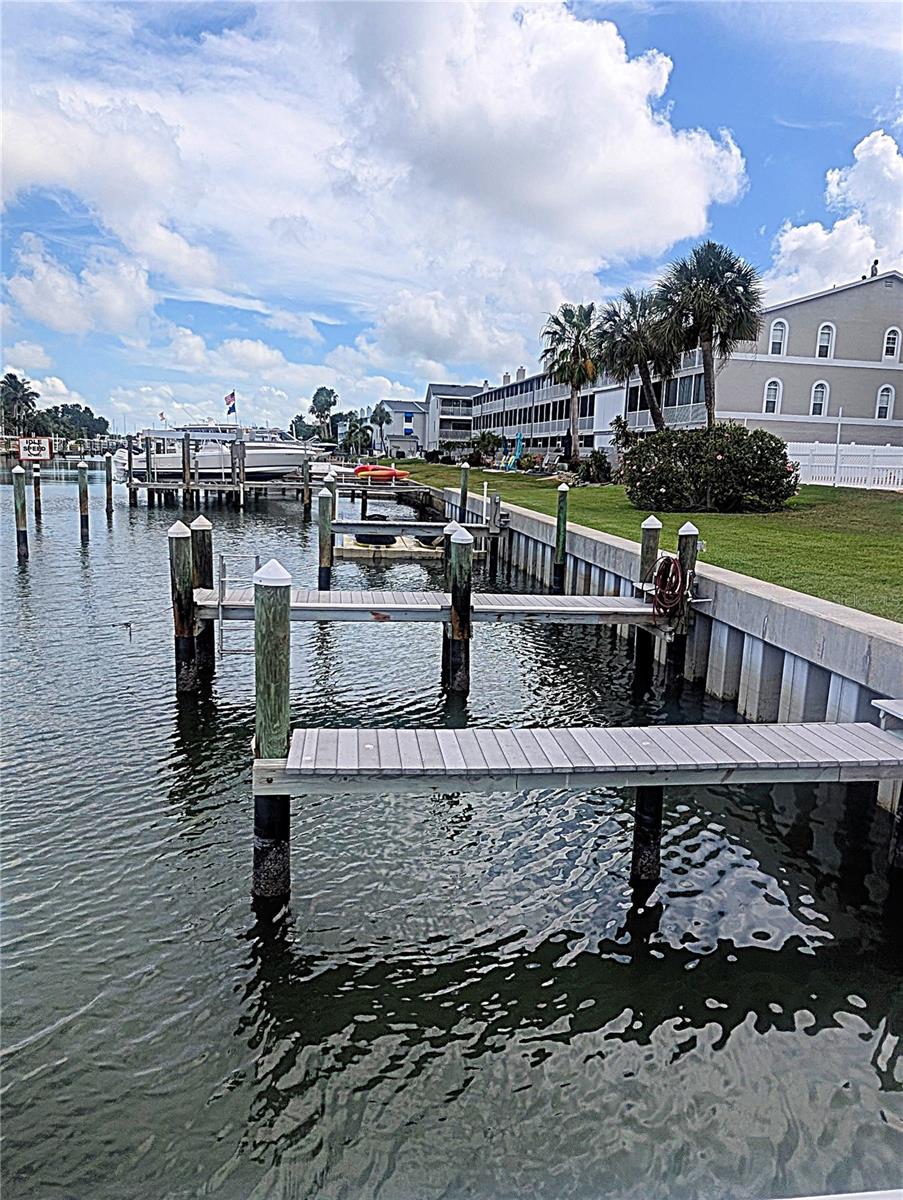719 PINELLAS BAYWAY S #110 — photo 27