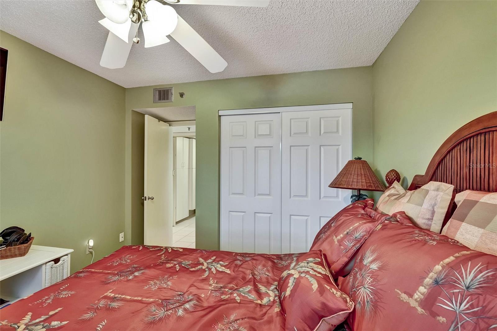 4570 PINEBROOK CIRCLE CIR #404 — photo 35