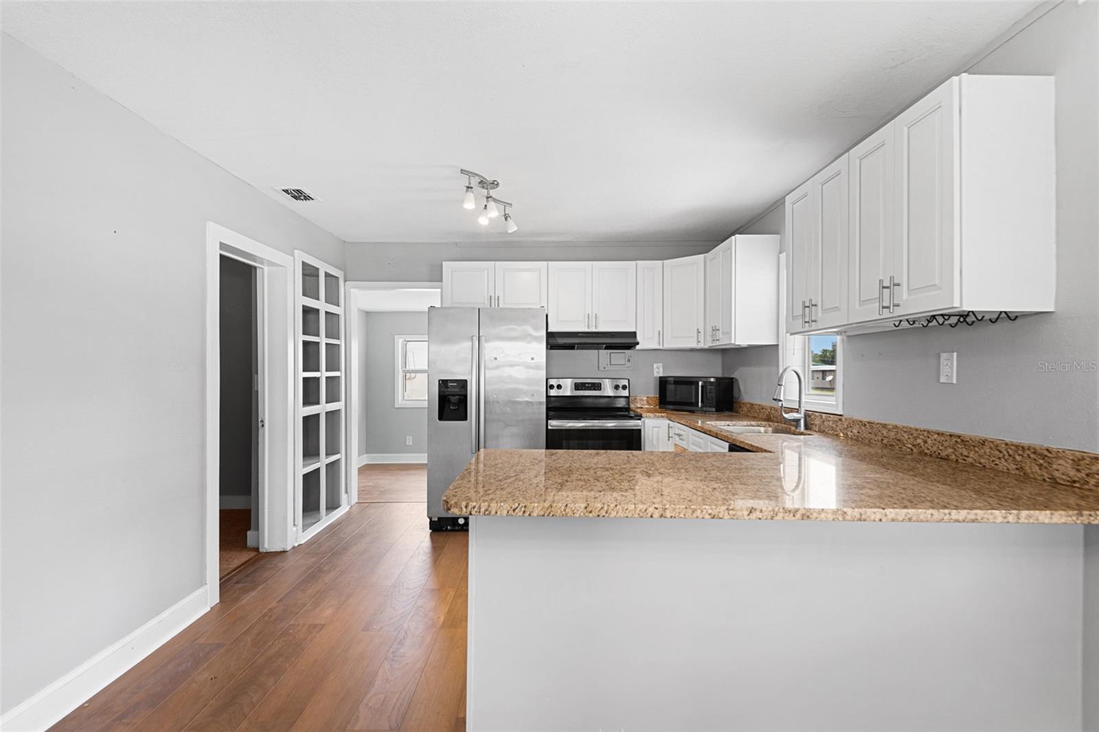 39014 KIRKLAND DR — photo 5