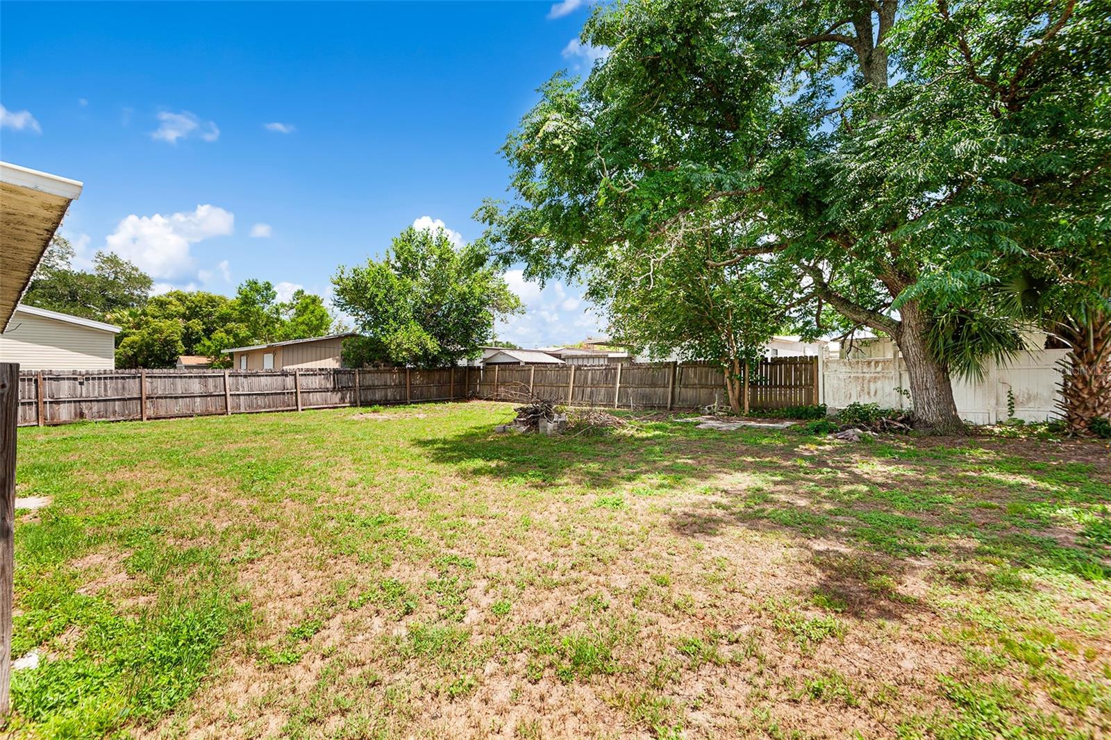 39014 KIRKLAND DR — photo 25