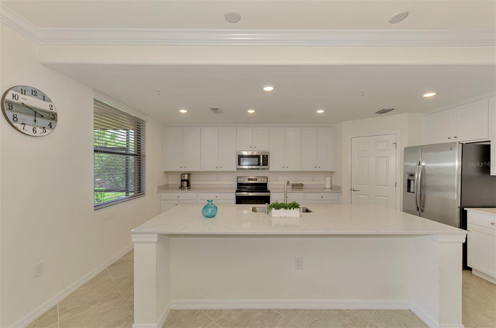 23321 AWABUKI DR #8-102 — photo 27
