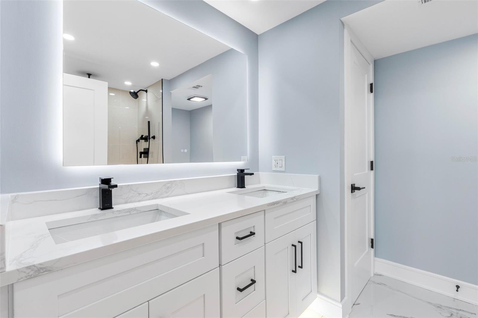 1400 GULF BLVD #409 — photo 35