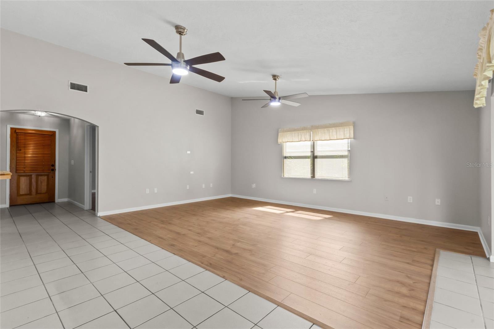 848 GANTT AVE — photo 19