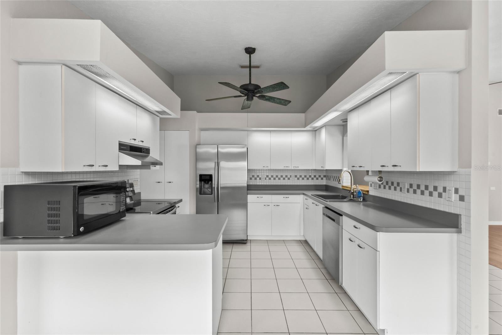 848 GANTT AVE — photo 18