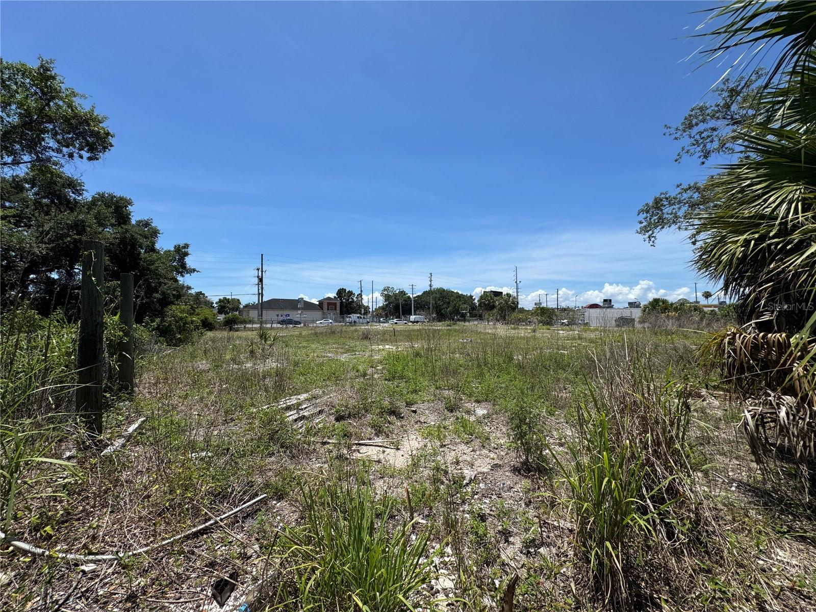 8725 W WATERS AVE — photo 4