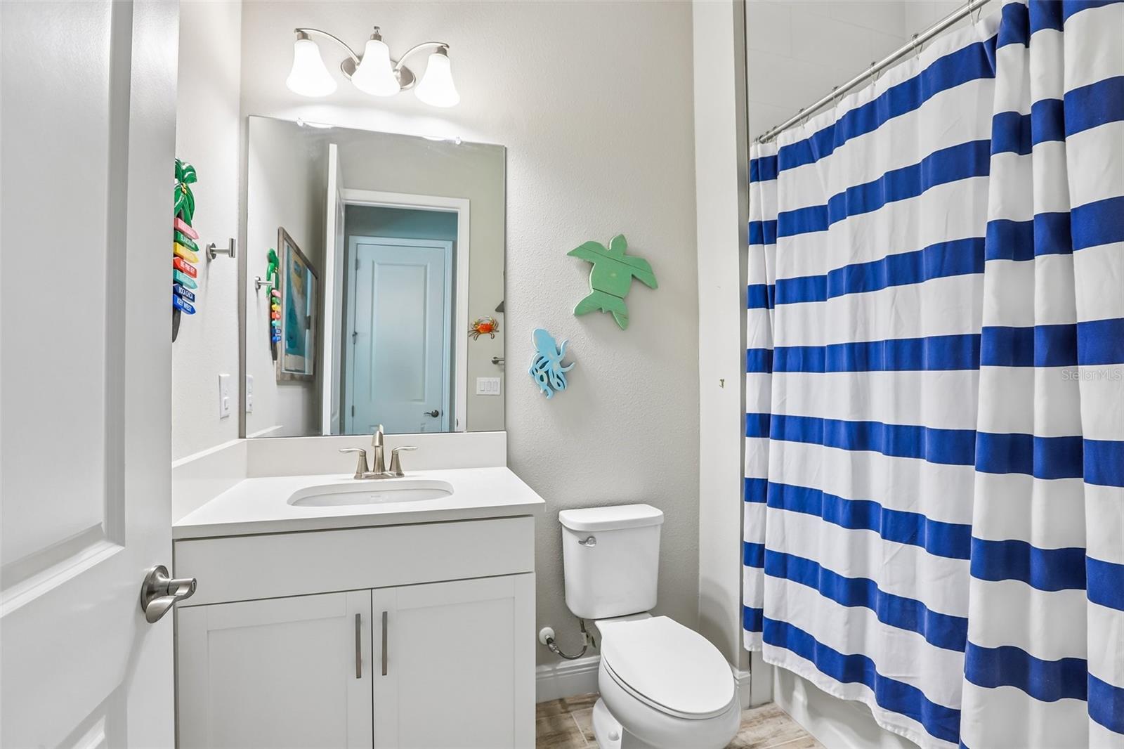 14142 SWISS BRIDGE DR — photo 30
