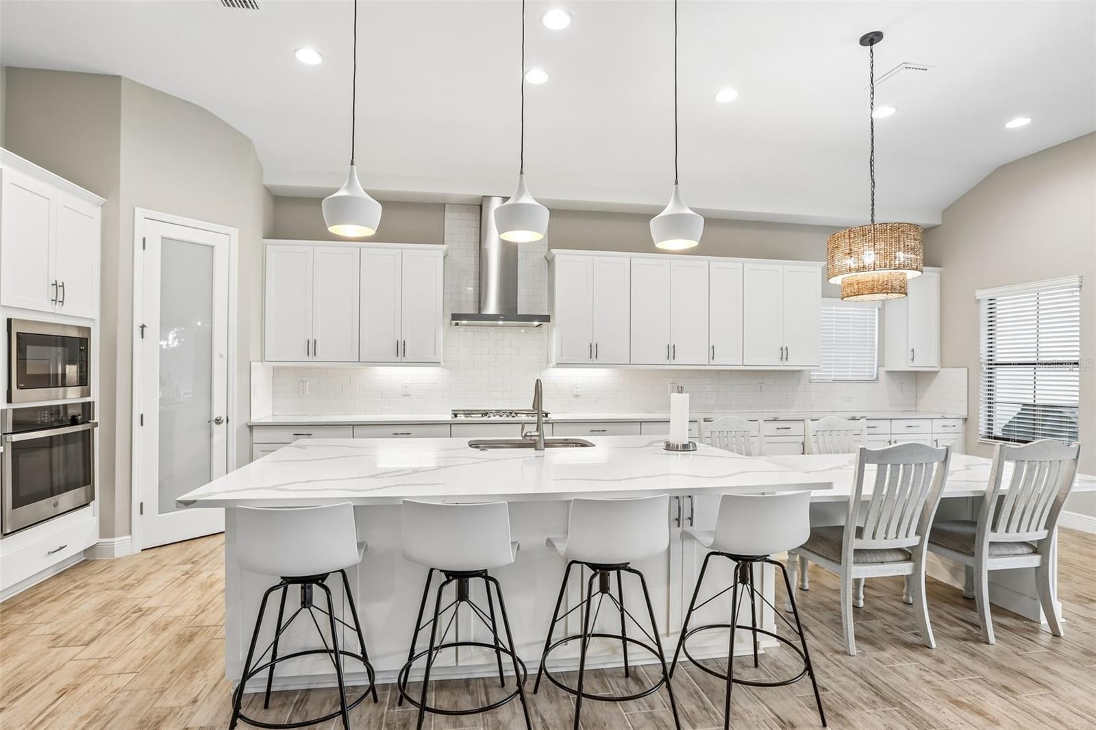 14142 SWISS BRIDGE DR — photo 14