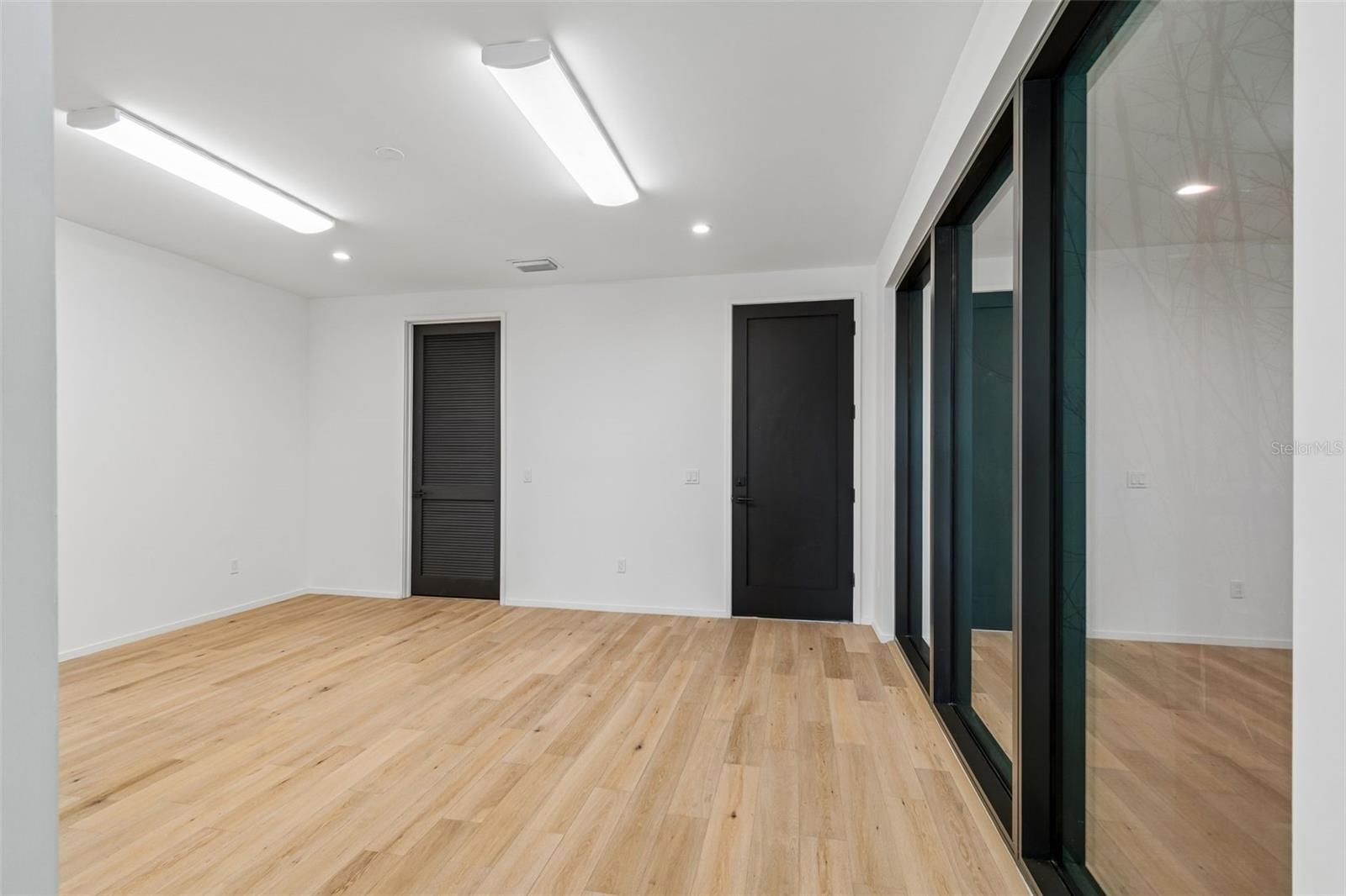 94 W DAVIS BLVD. — photo 15