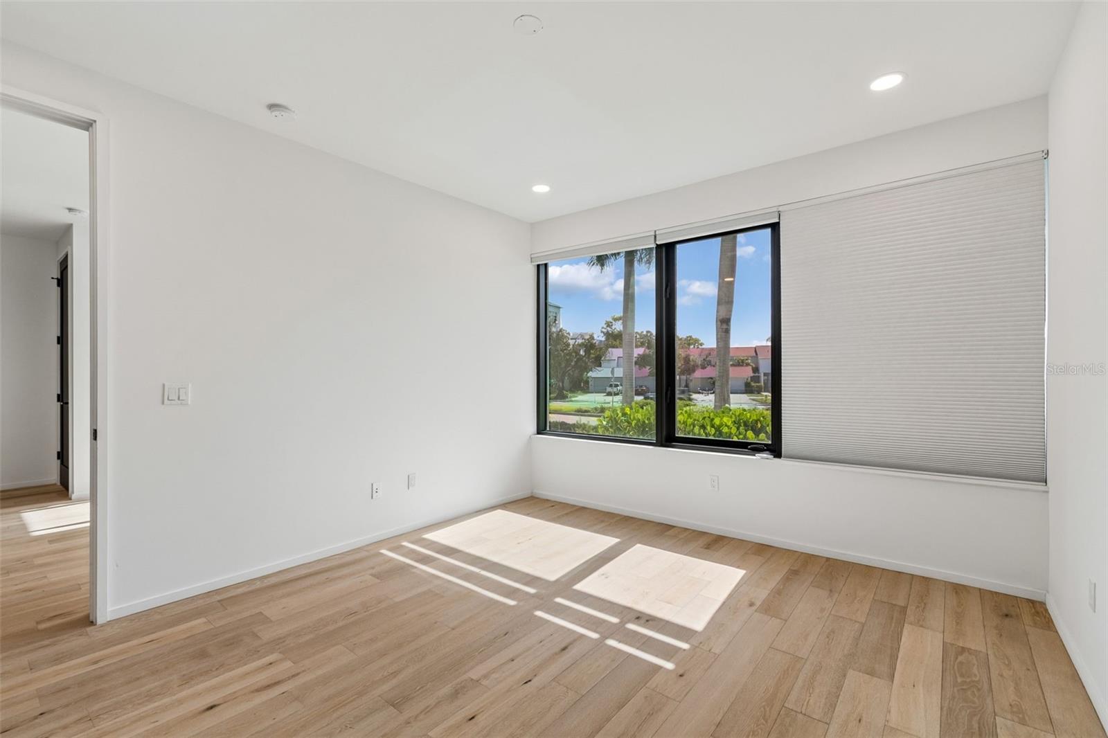 94 W DAVIS BLVD. — photo 20