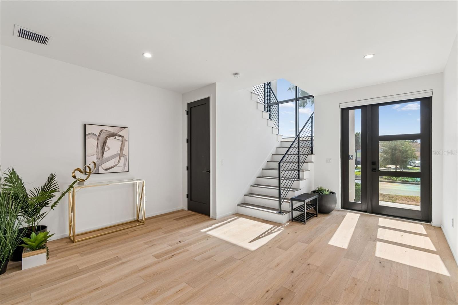 94 W DAVIS BLVD. — photo 11