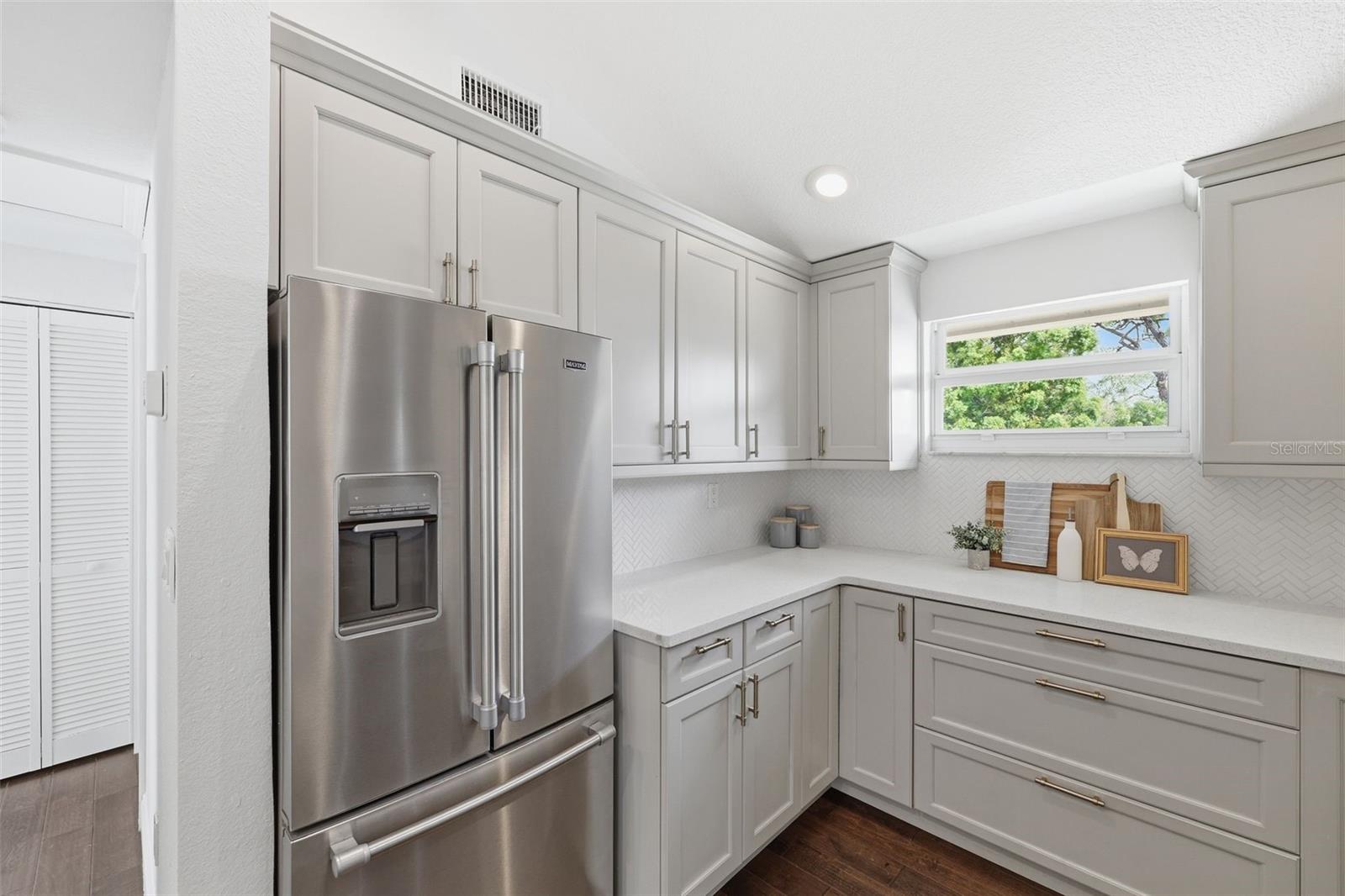 7 GEORGIA AVE — photo 8