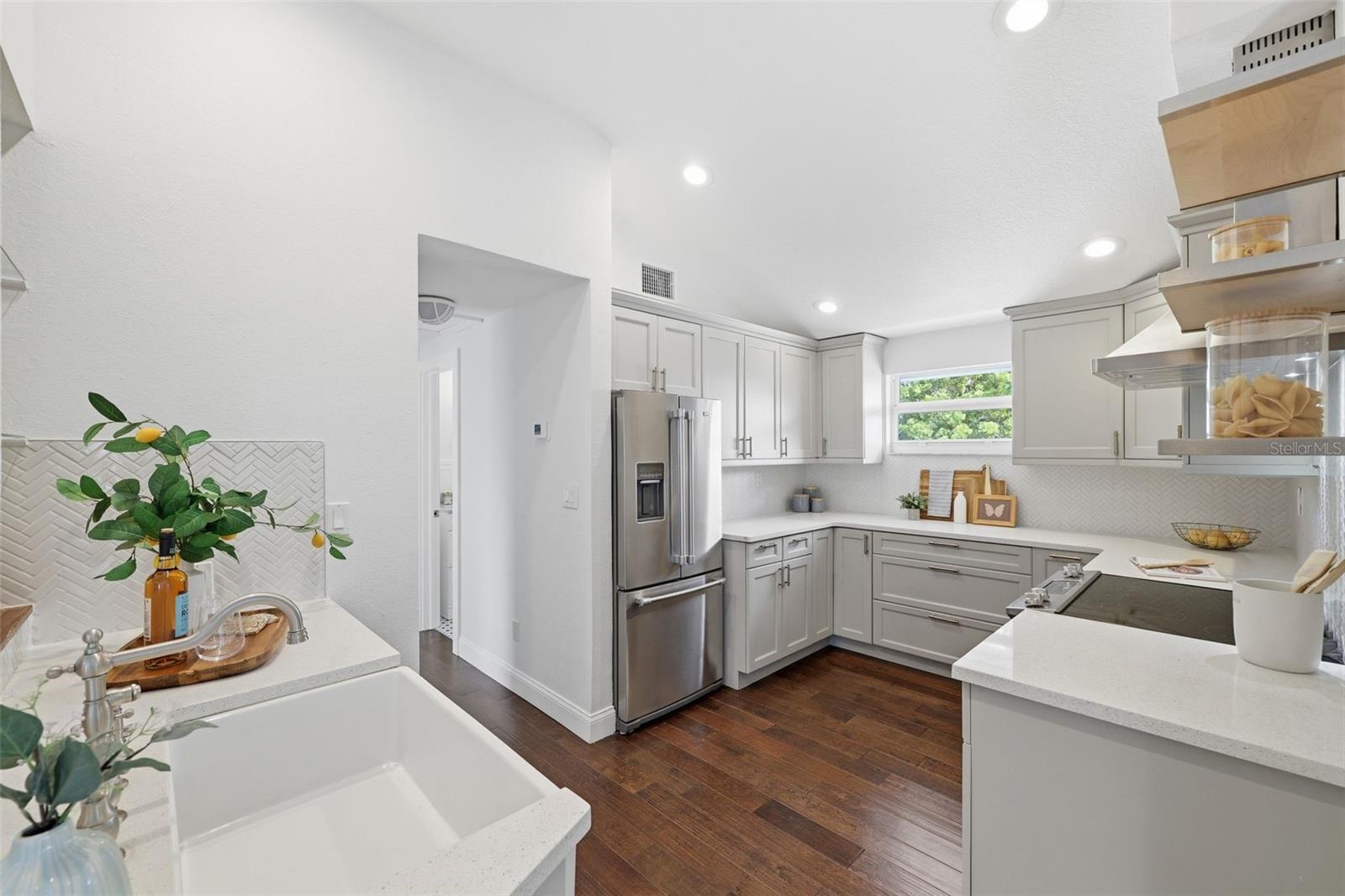 7 GEORGIA AVE — photo 9