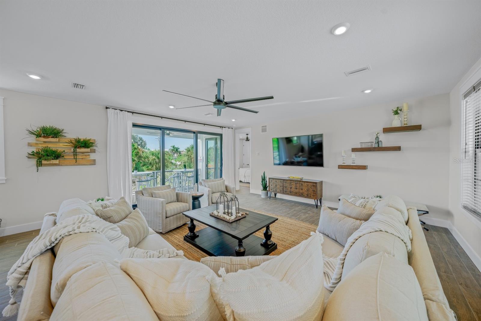 Home in SARASOTA — photo 17