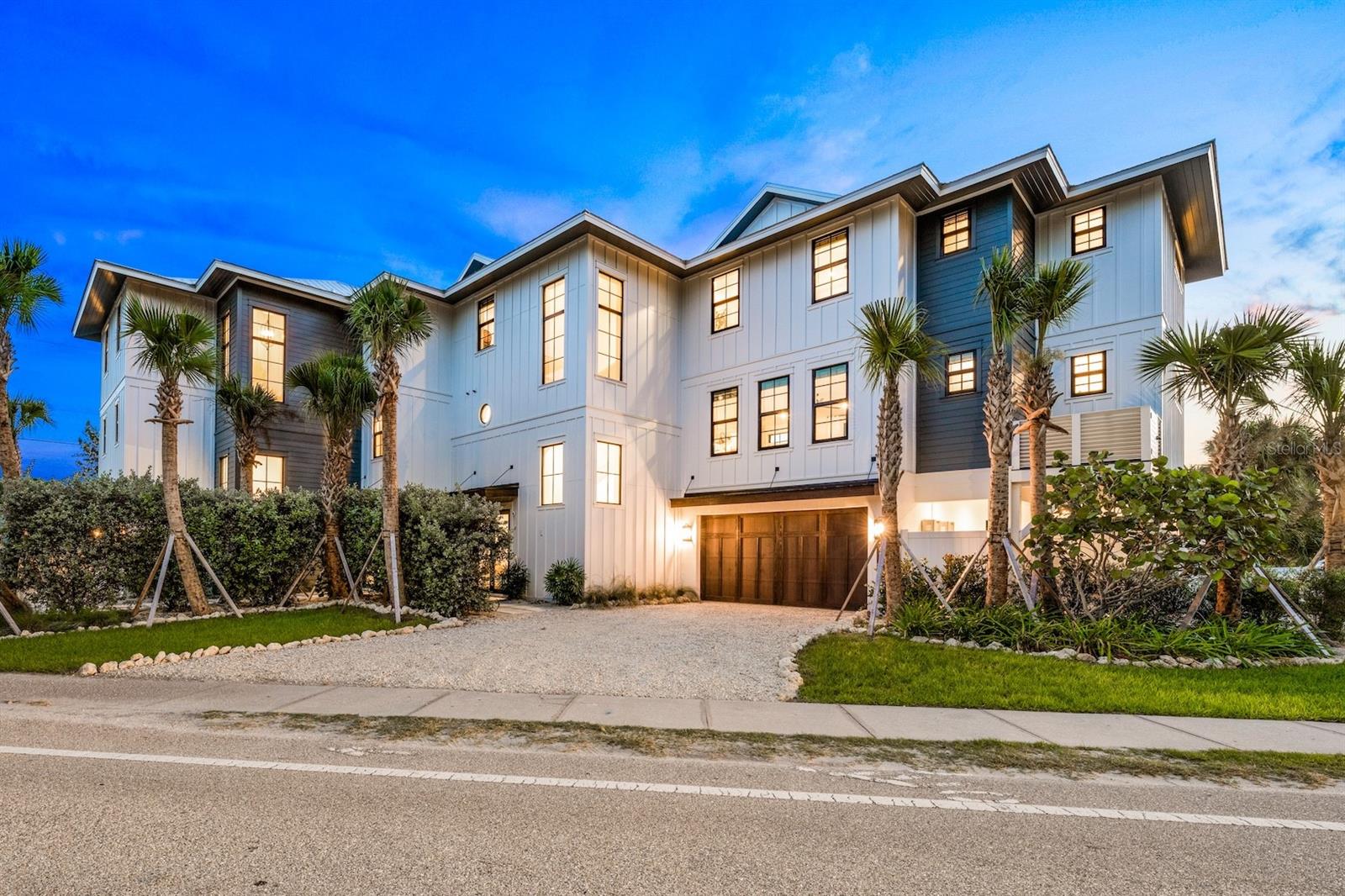 Home in SARASOTA — photo 3