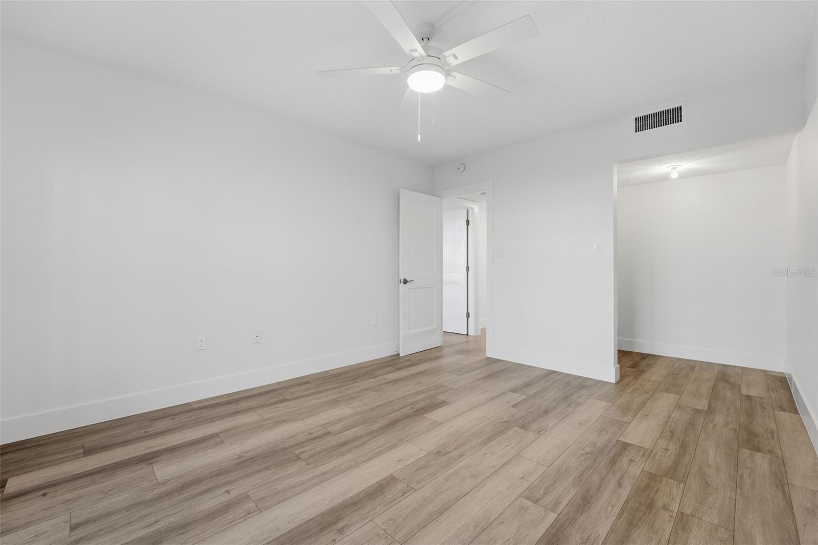 1150 TARPON CENTER DR #101, 1-A — photo 25