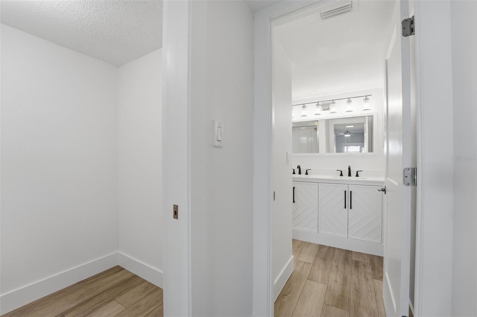1150 TARPON CENTER DR #101, 1-A — photo 20